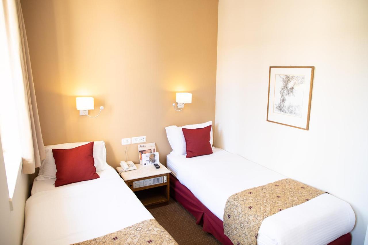 Ymca Three Arches Hotel Jérusalem Extérieur photo